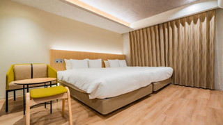 デラックス スタジオ