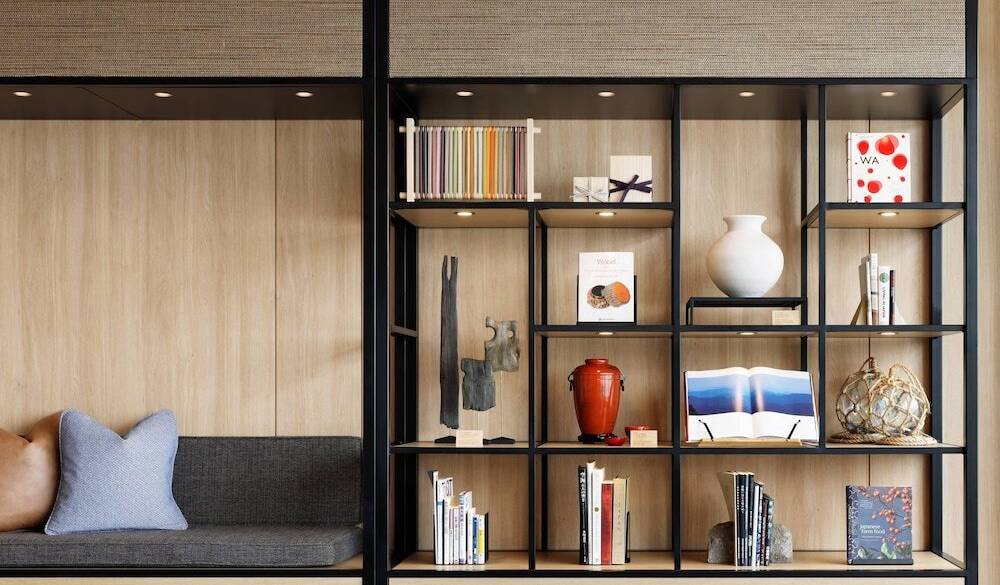 ライブラリーコーナー / 4