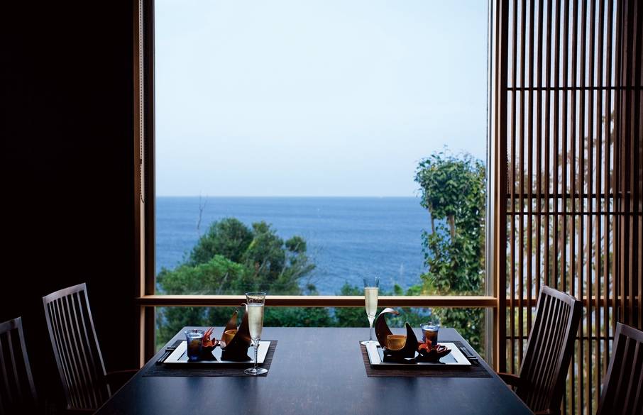 ダイニングの眺望 / 2