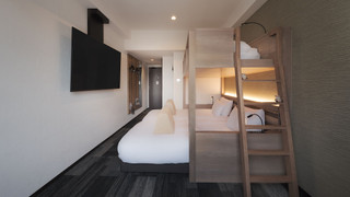 ロフトベッド(110cm幅ベッド2台+ロフトベッド1台)禁煙