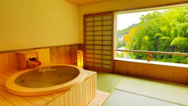 着物で彩られた全館畳敷きの宿 楽山やすだ（キモノデイロドラレタゼンカンタタミジキノヤド ラクヤマヤスダ） / 1
