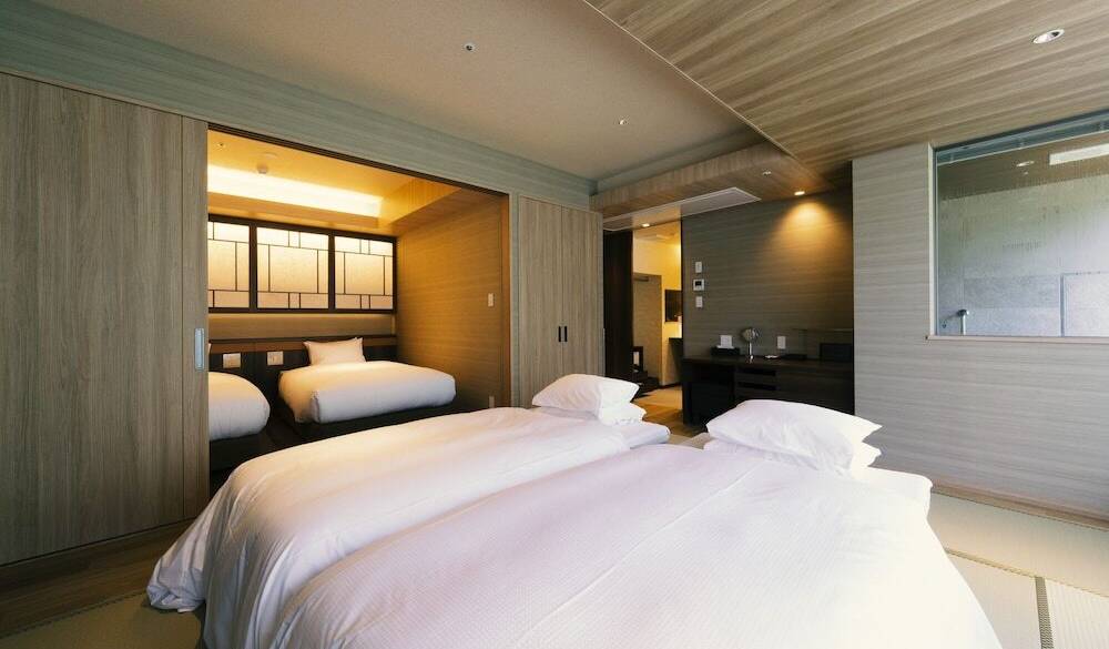 温泉展望風呂付和洋室 / 3