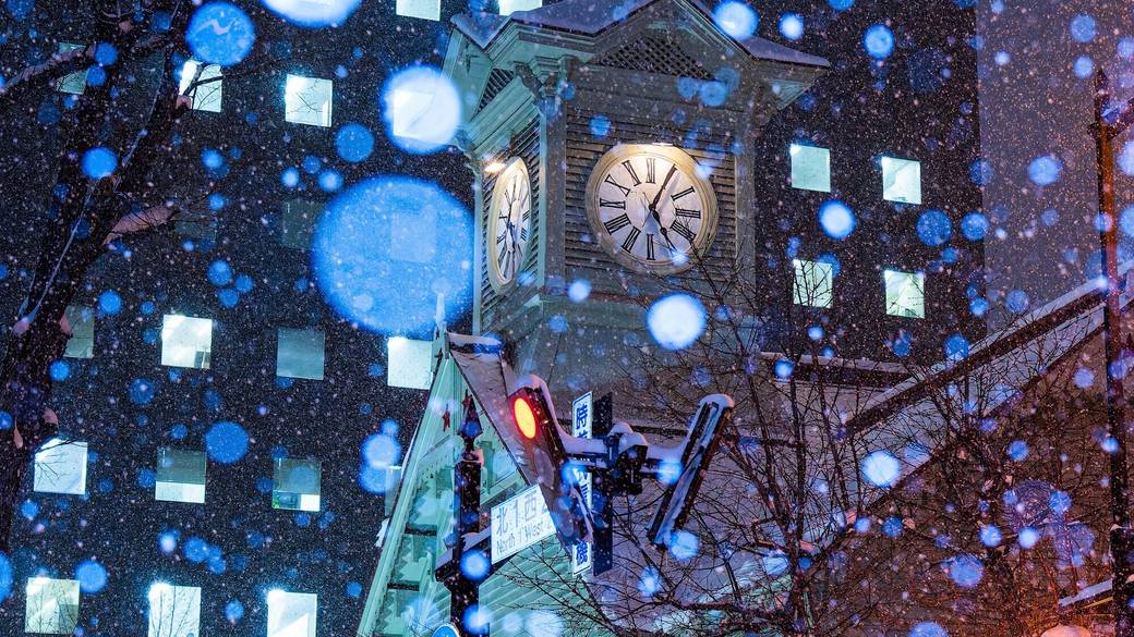 雪の札幌市時計台 / 3