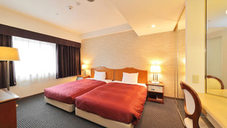 デラックス ツインルームシングルサイズベッド 2 台