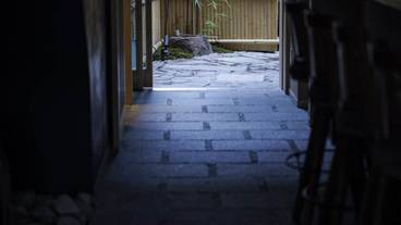 内部エントランス / 2