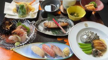 食事・飲み物 / 4