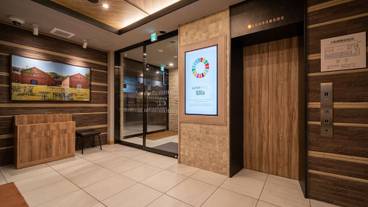 内部エントランス / 2