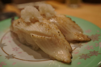 「回転寿し　魚一心 ラフィラ店 」料理 1001891 つぼ鯛塩炙り