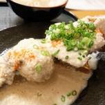 真っ白な酒粕ソースがかかった白おでんが人気！姫路「灘菊かっぱ亭」