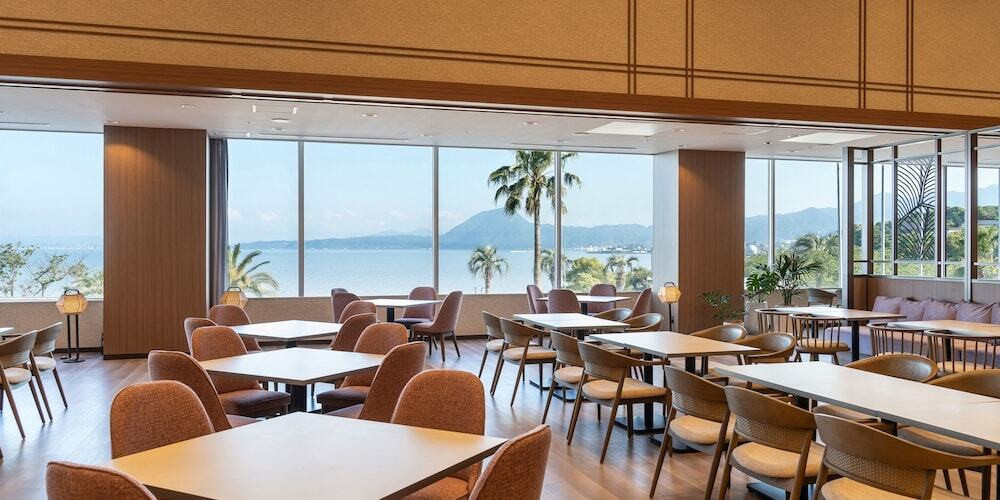 レストラン