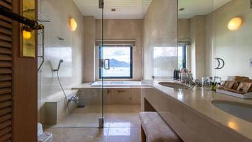 レイクビュースイート／バスルーム / 10