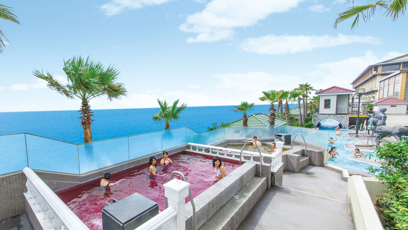 約2億9,000万の純金風呂にびっくり!リッチな気分でバスタイム3656114