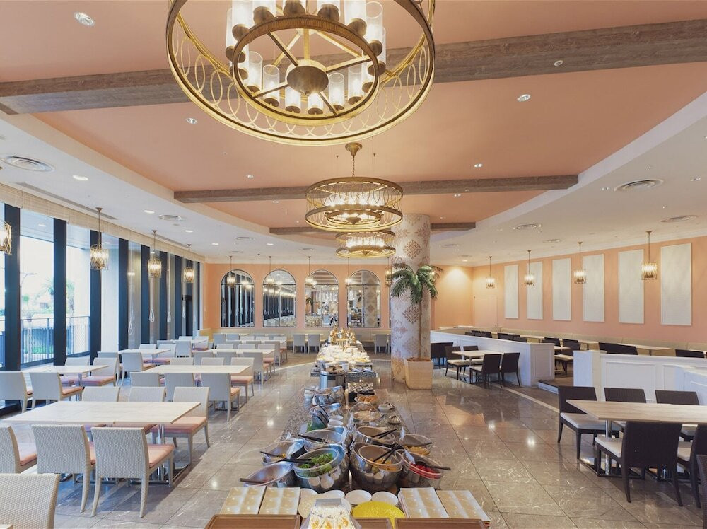 レストランアーカラ①