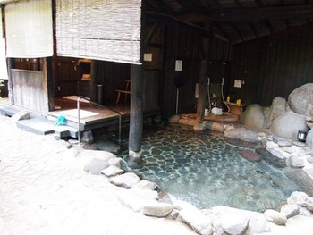 露天風呂を貸切って冷酒で乾杯♪あたたまったらミニ会席をどうぞ3982052