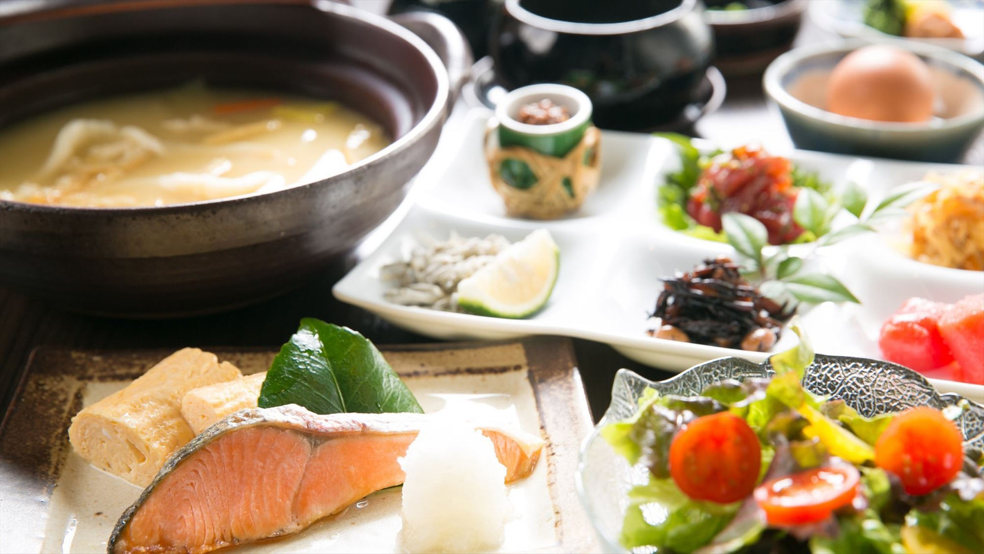 朝食