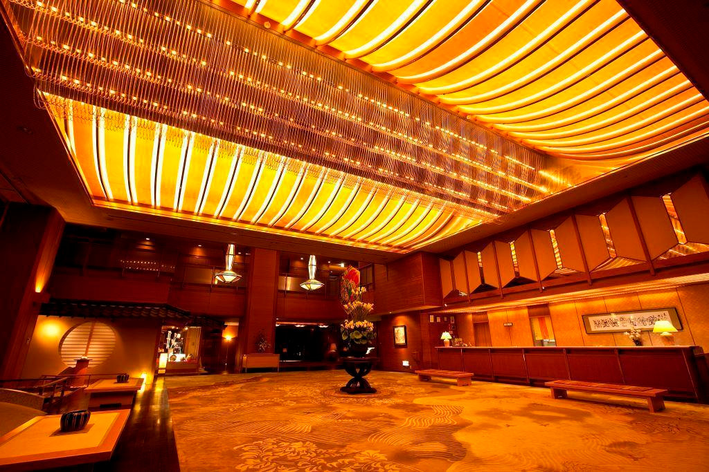 ゴージャスなエントランスで気分が上がる3442911