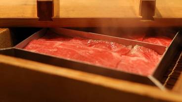 食事・飲み物 / 4