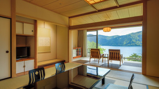 芦ノ湖を一望する湖畔 和室 禁煙