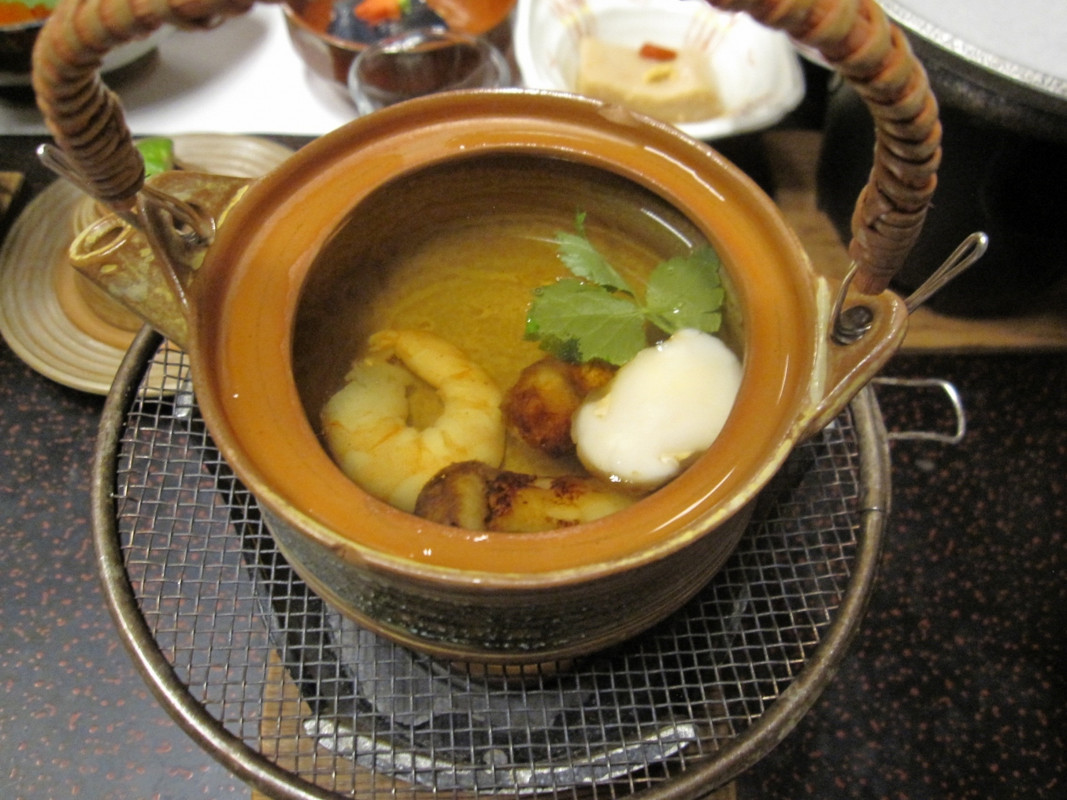 松茸土瓶蒸しです