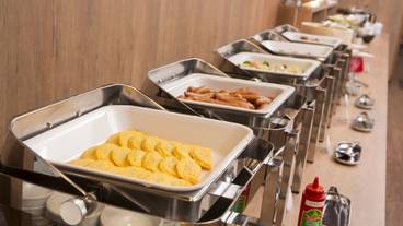 朝食ビュッフェ / 3