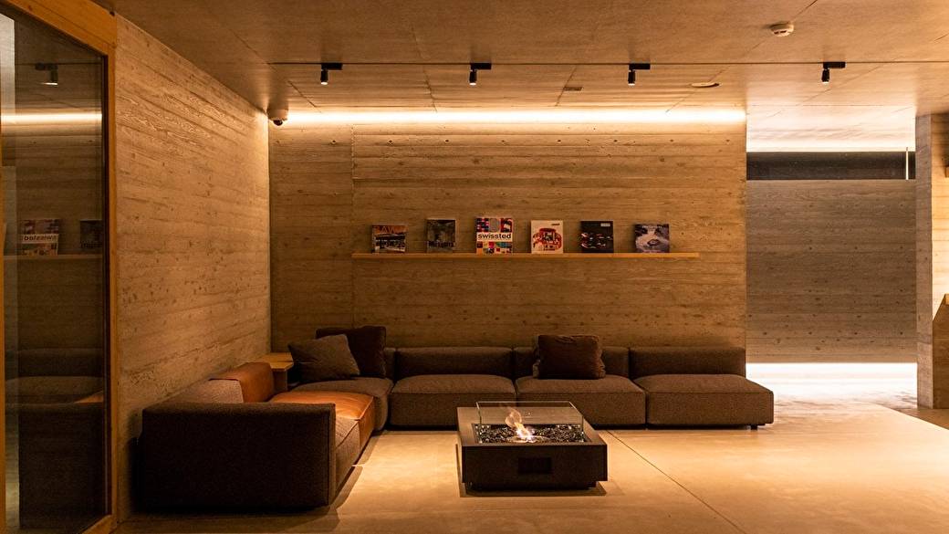 「紅葉乃湯」内くつろぎスペース / 3