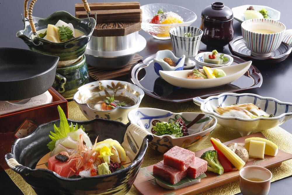 有馬温泉で最大級の温泉施設のある老舗旅館3488278