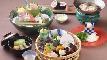 食事・飲み物 / 3