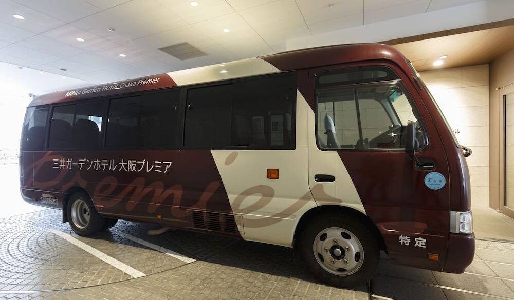 シャトルバス / 3