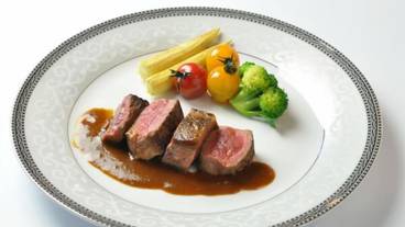 食事・飲み物 / 12