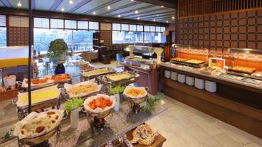 朝食ビュッフェ 洋食会場 / 11