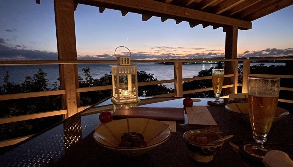 夕食は海を眺めながら
華やかな和琉会席 / 5