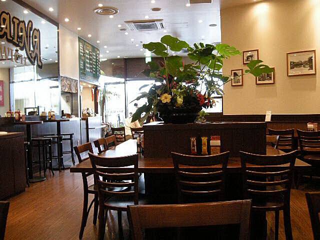 夕食はカフェで
横浜ベイクォーター / 4