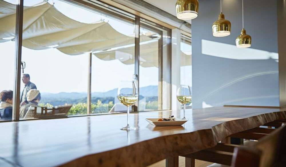 ラウンジでのんびり / 2