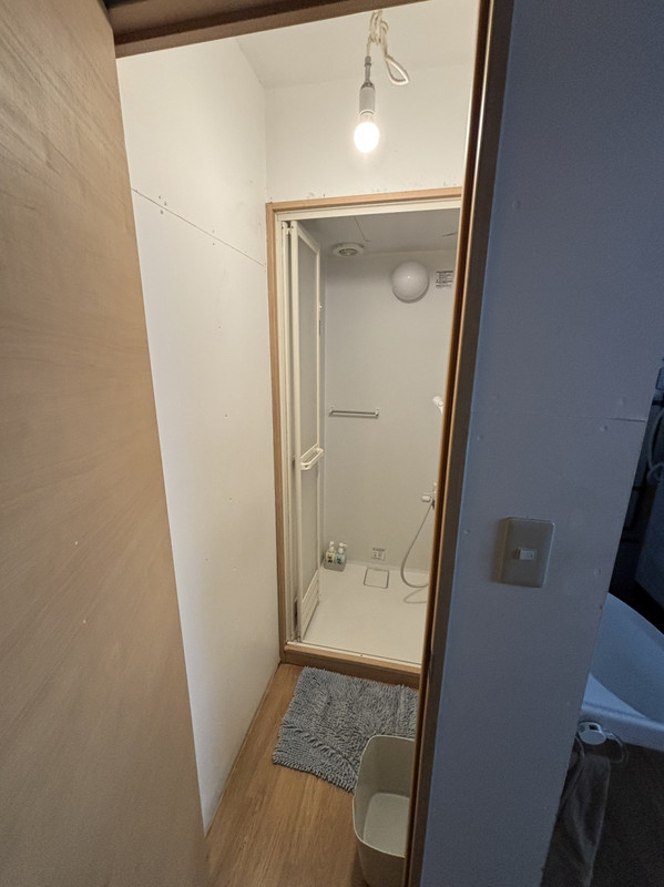 シャワールーム