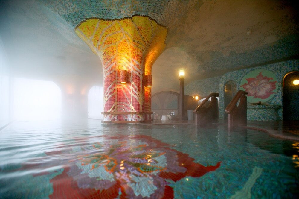 100年の伝統に裏付けられるおもてなしに身をゆだねて3927057