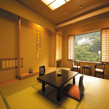 庭園を望む貸切温泉でホッと一息。静寂に包まれた絶景宿4037402