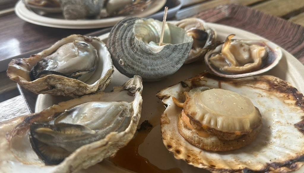 海女小屋 なか川 / 2