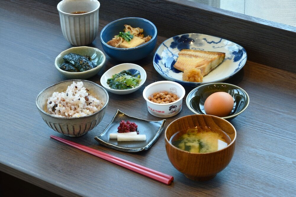 朝食