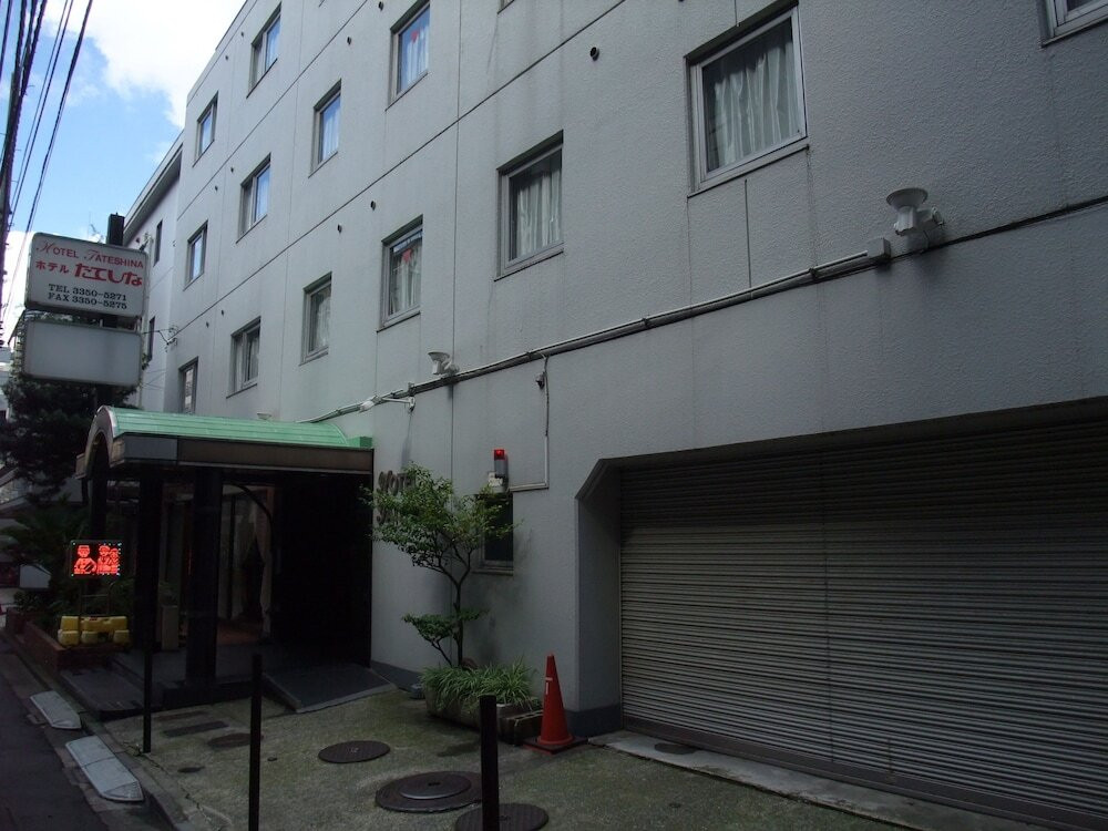 施設の正面