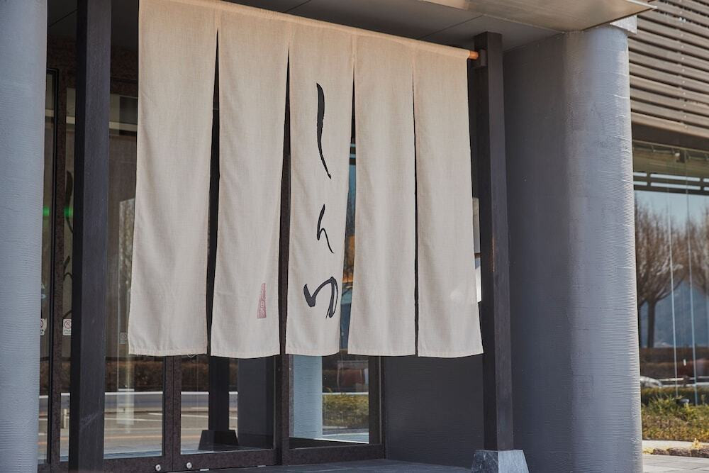 「諏訪大社」めぐりに便利！レイクビューが自慢の温泉旅館4239351