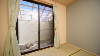 温泉岩風呂付き離れ: 6畳＋4.5畳和洋室 [ひまわり・鈴蘭] 禁煙