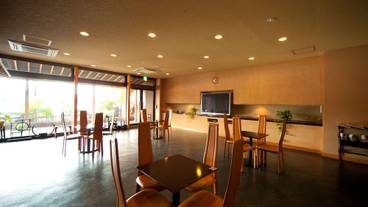 ロビーラウンジ / 4