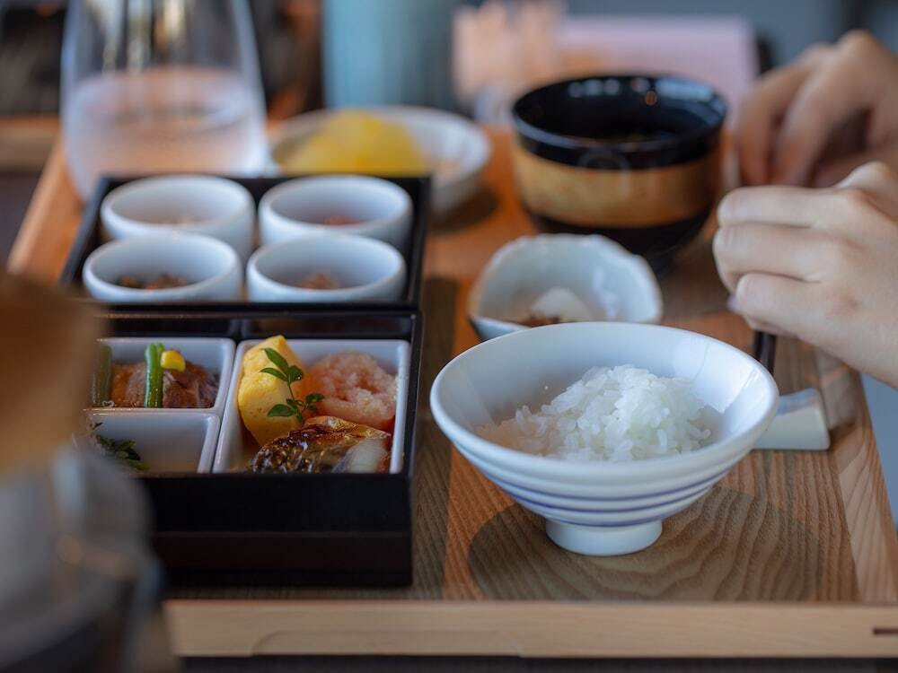 朝食