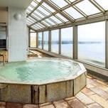 旅気分が一気に高まりそう♩函館にある海が見える温泉付きの宿8選／北海道