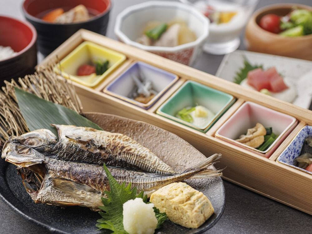 朝食