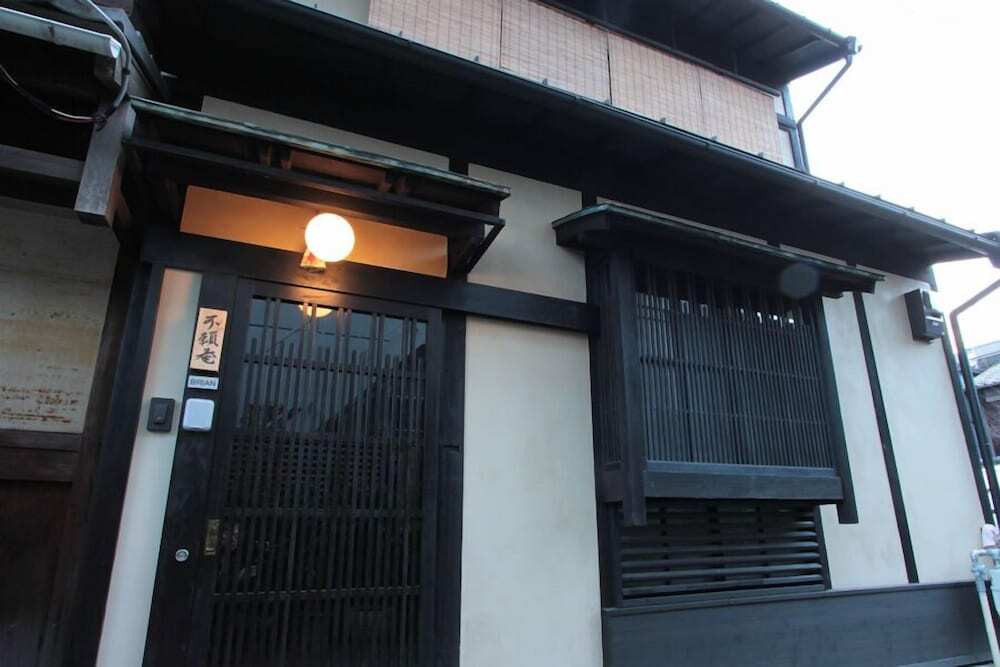 施設の入り口