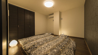 デラックス アパートメント