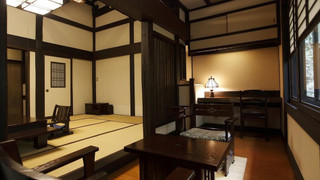 山ボウシ 書斎デスク付 和室10畳