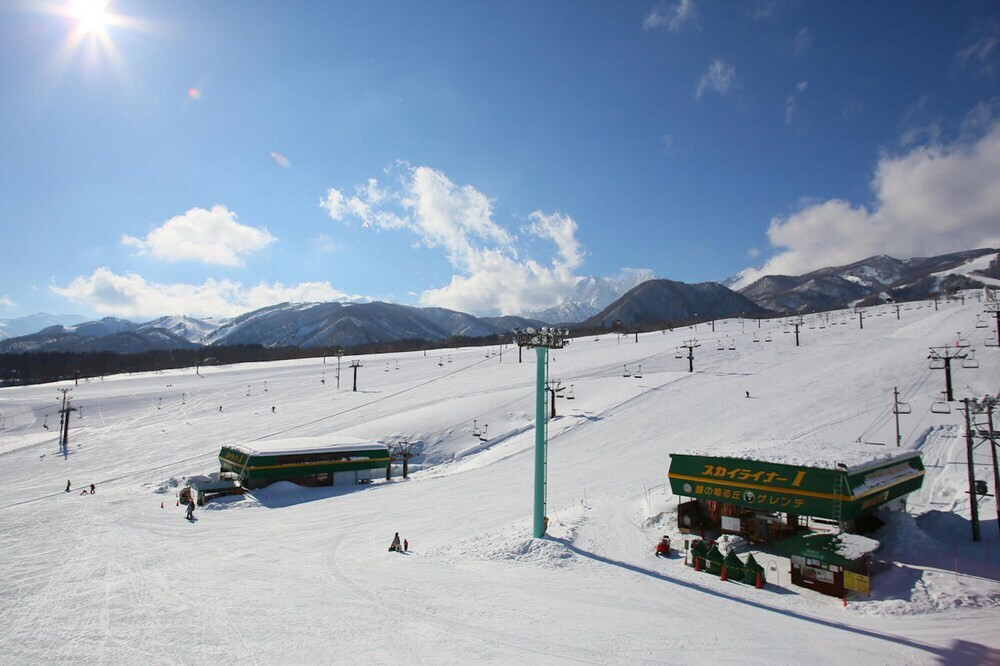 スノー スポーツとスキー