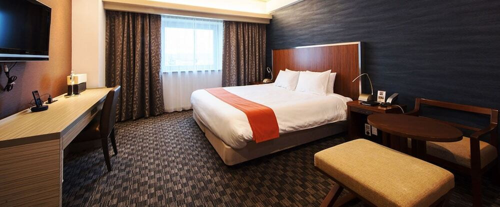 そばやおやきなど信州の名物料理がいっぱいの朝ごはん4271634